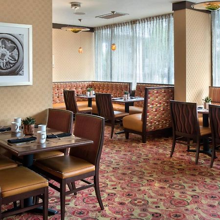Marriott Saddle Brook Hotel Bagian luar foto