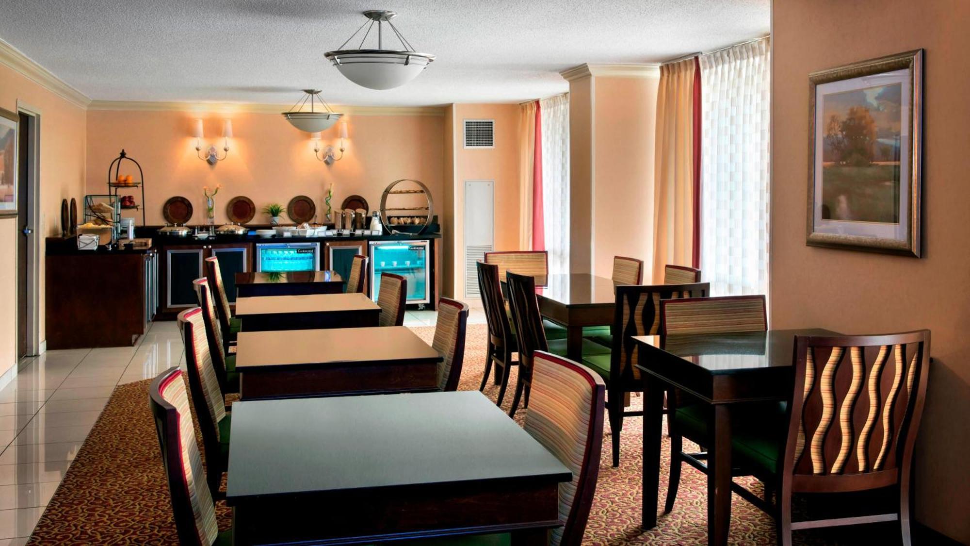 Marriott Saddle Brook Hotel Bagian luar foto